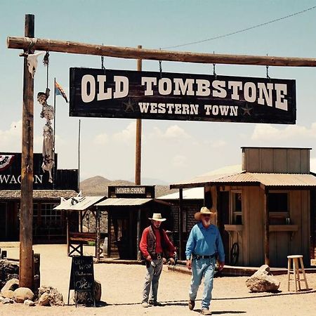 Silver Spur Homestead Luxury Glamping - The Cowboy Тумстон Экстерьер фото